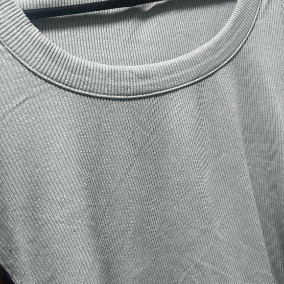 Women's Gray Ribbed Top - Picture 3 of 3